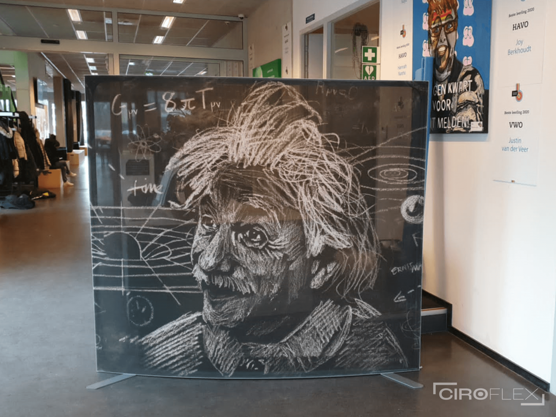 tochtscherm ingang school onderwijs Einstein Lyceum Hoogvliet (1) (1) Ciroflex - Image Alt